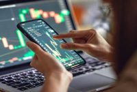 Foto: Trading Forex (Source: katadata.co.id)