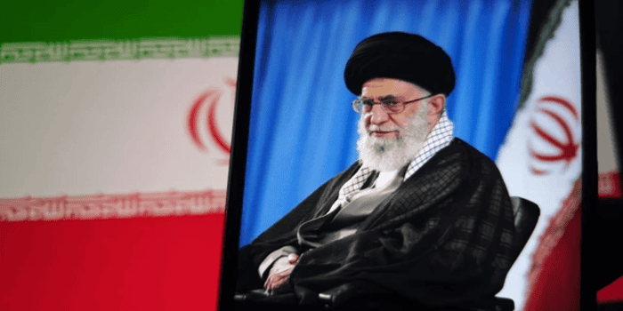 Ali Khamenei - Pemimpin Tertinggi Iran (Foto: Shutterstock)