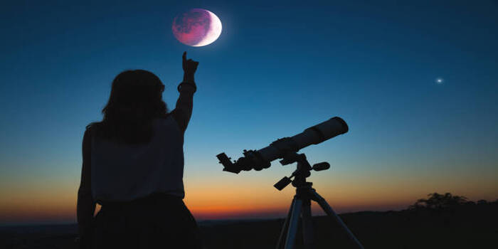 Gerhana Bulan Total (Foto: iStock)